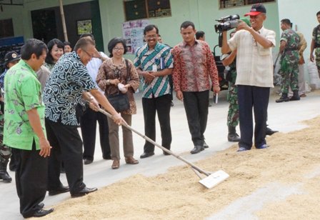Beras: Kementan Hindari Impor, Produksi Padi Diyakini Surplus